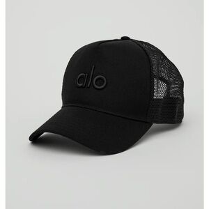 ALO Yoga Classic Black Trucker Cap